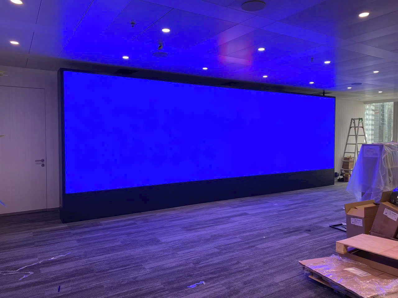 Man-hinh-led-gia-re-Led-link-aia-(2)